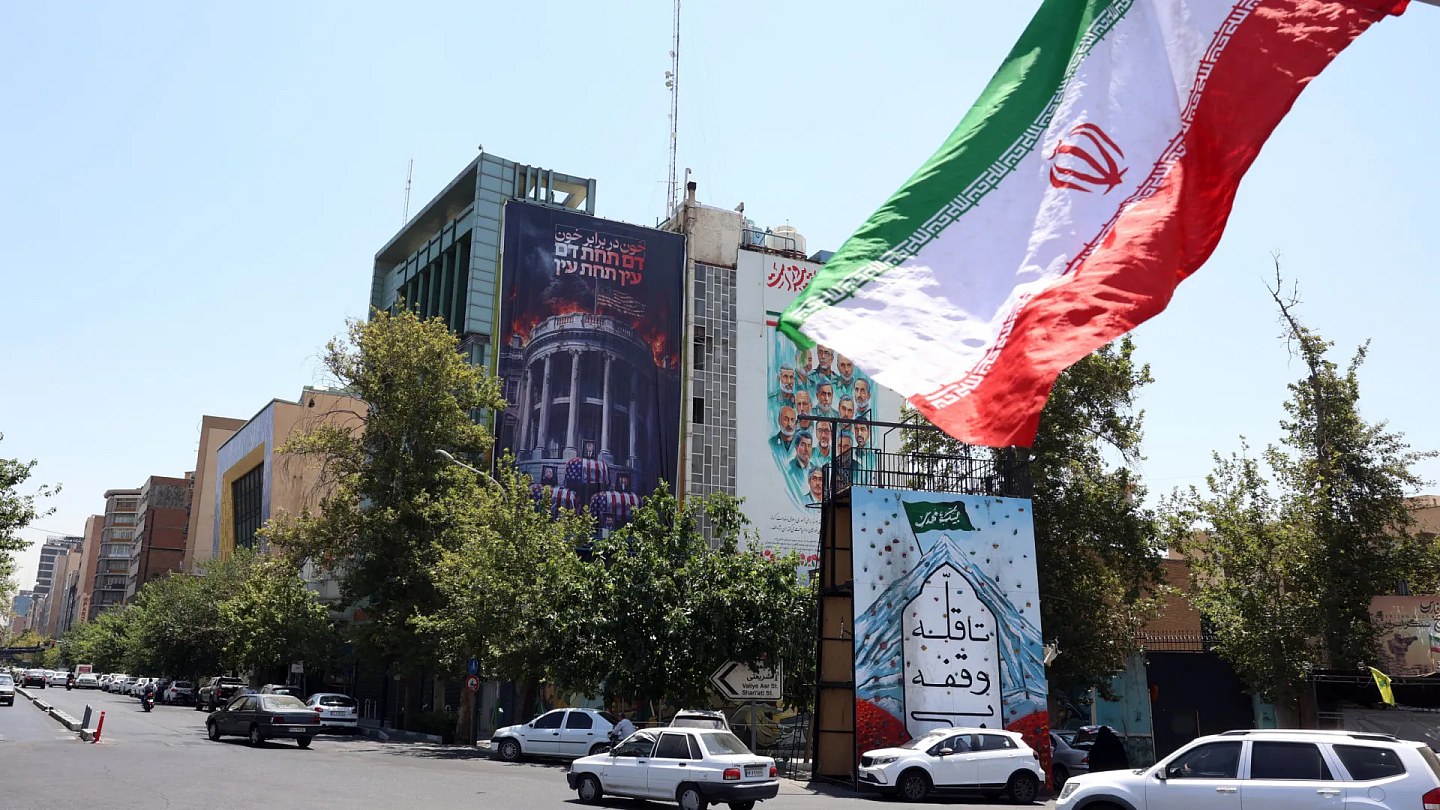 US and Iran intensify attacks in Strait of Hormuz region