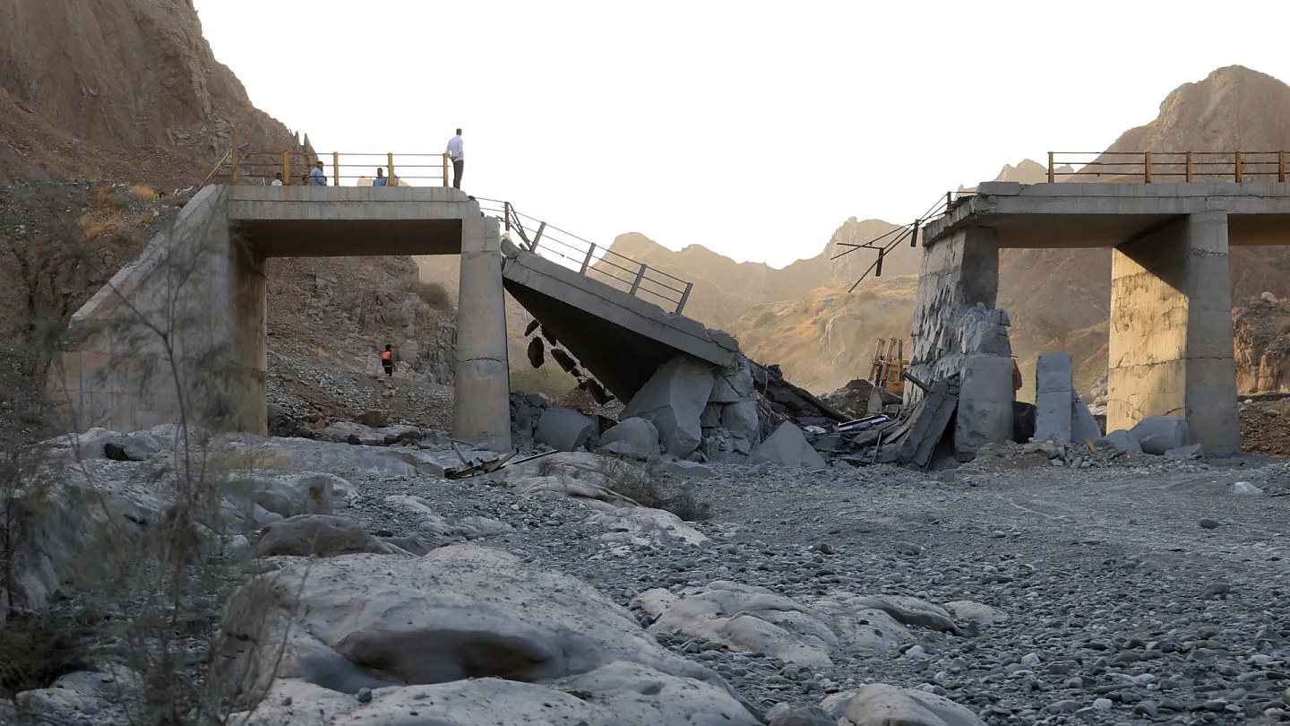 US resumes bombing of Iran after death of two soldiers