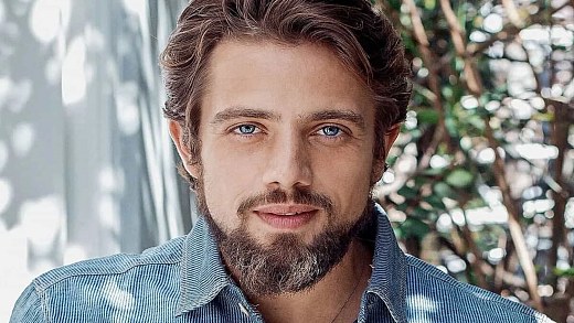 Admitted to a clinic, Rafael Cardoso vents: "I'm an addict"