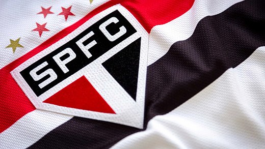 São Paulo negotiates exchange for natural grass to host games at Pacaembu