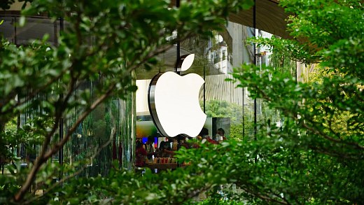 Unforeseen event could delay the arrival of the first foldable iPhone in stores