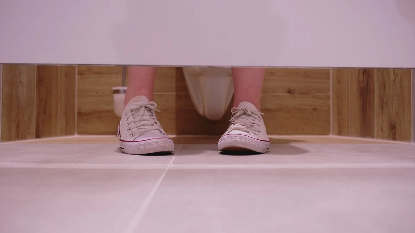 Signs of cancer that reveal themselves in the bathroom