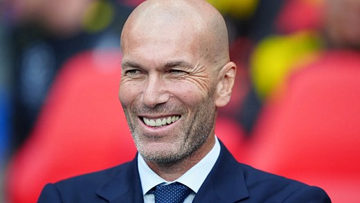 Zidane takes over the France team and signs a contract until 2030