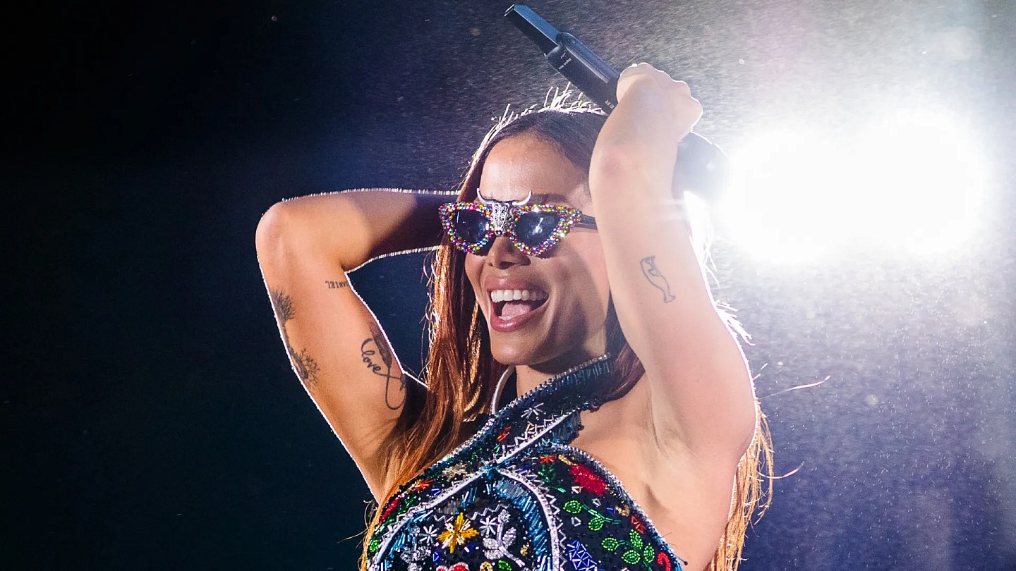 Anitta vai pagar R$ 33 mil por usar imagem de mulher em material de divulgação