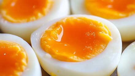 3 foods that have more protein than an egg