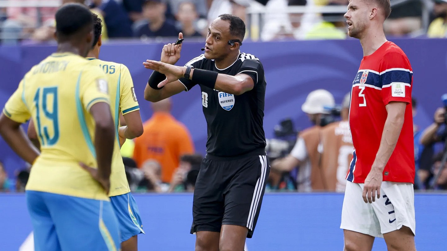 Referee with a history linked to Messi will referee England vs Argentina