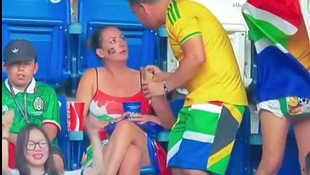 Argument between couple at World Cup goes viral and internet calls for divorce; look