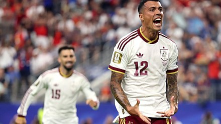 Spain destroys France and advances to the World Cup final