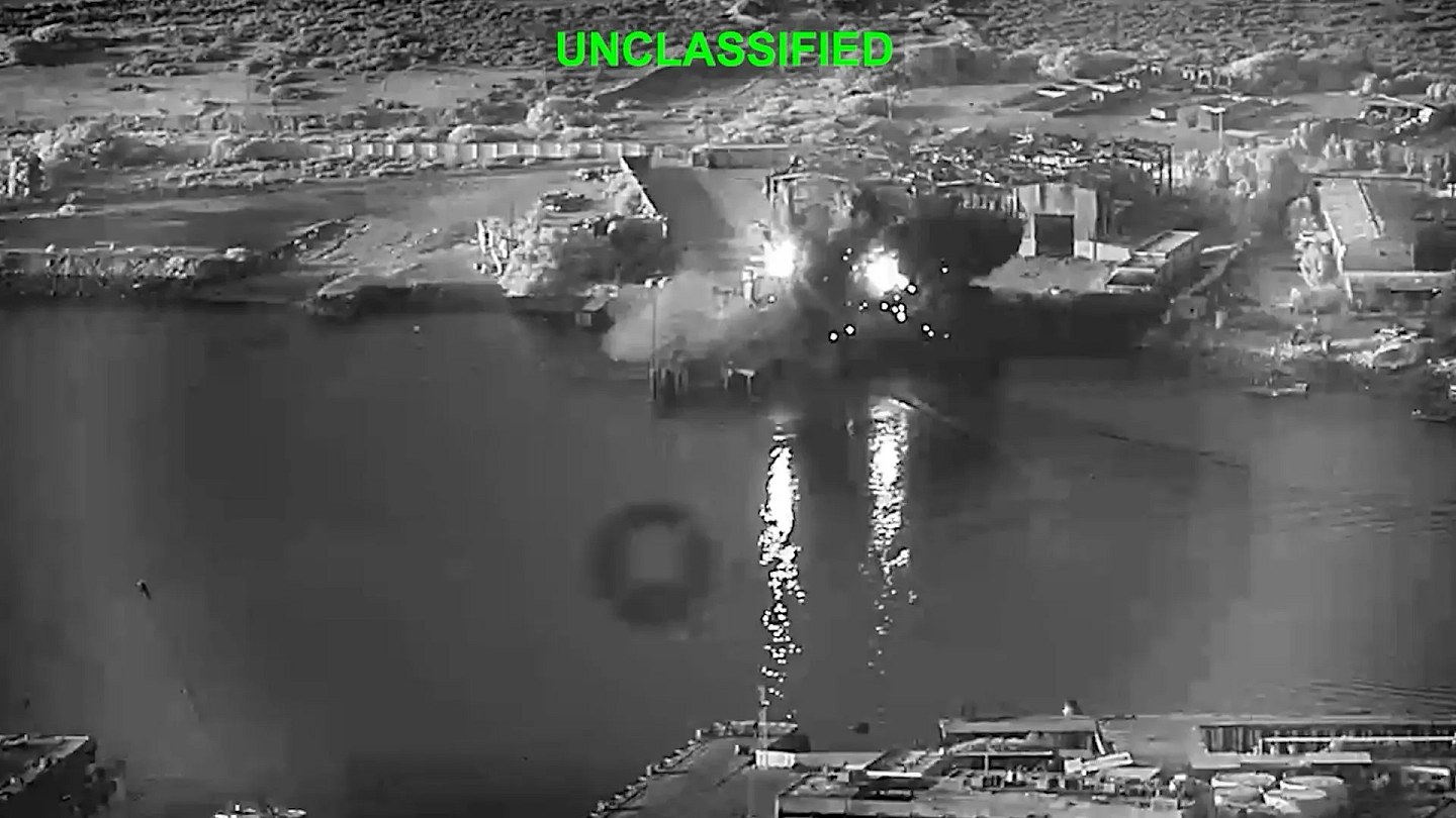 US launches attacks on Iranian bases that threaten flow in Hormuz