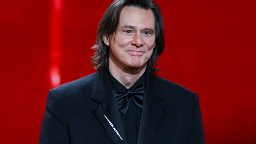 Jim Carrey breaks silence after death of 'The Mask' director