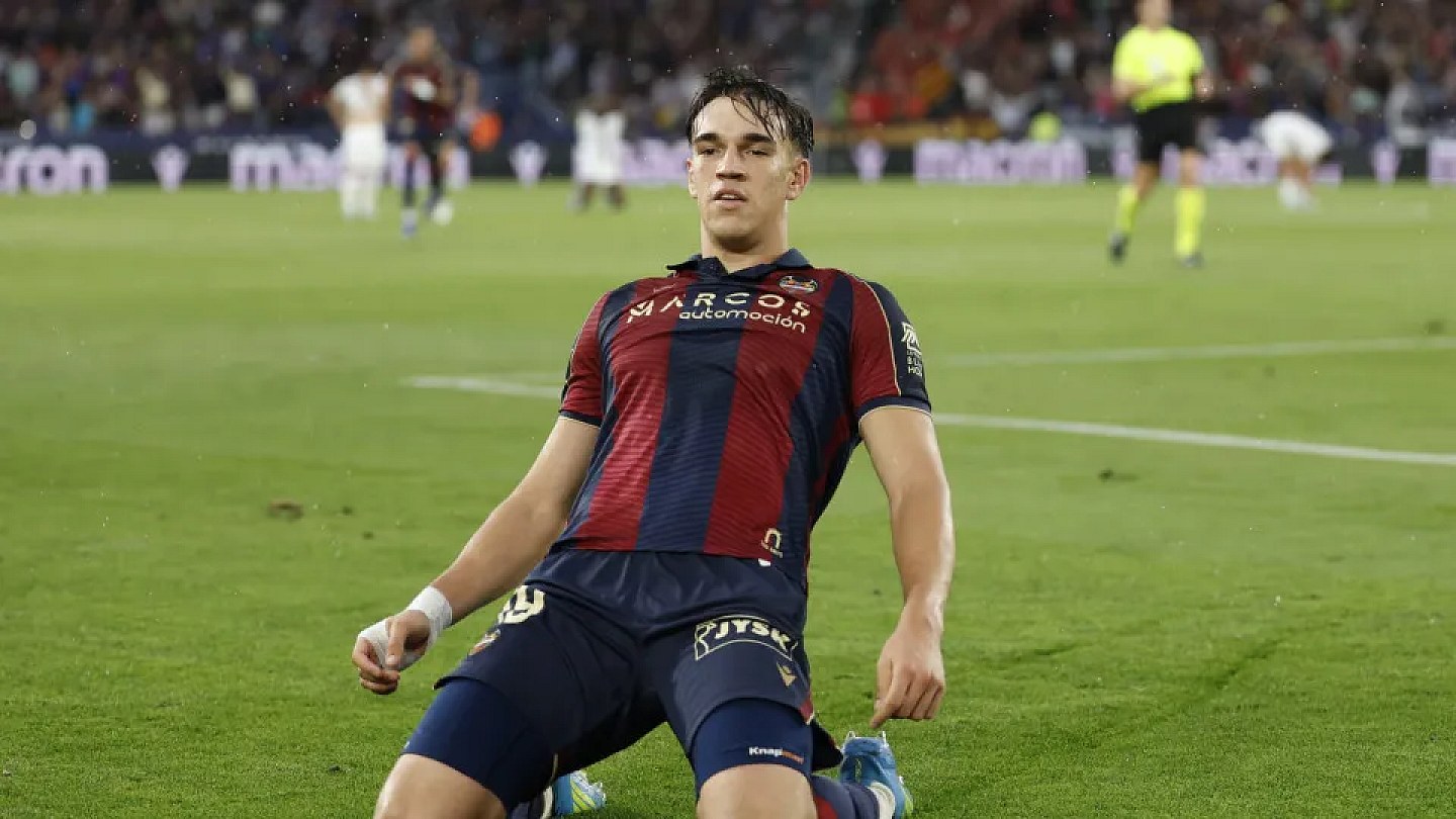 Real Madrid announces signing of Carlos Espí until 2031