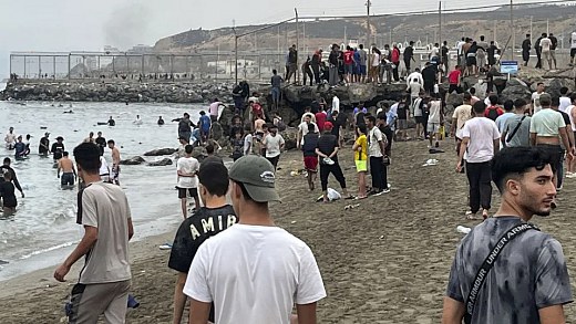 Crossing to Ceuta leaves 24 dead and leads Spain to send the Army