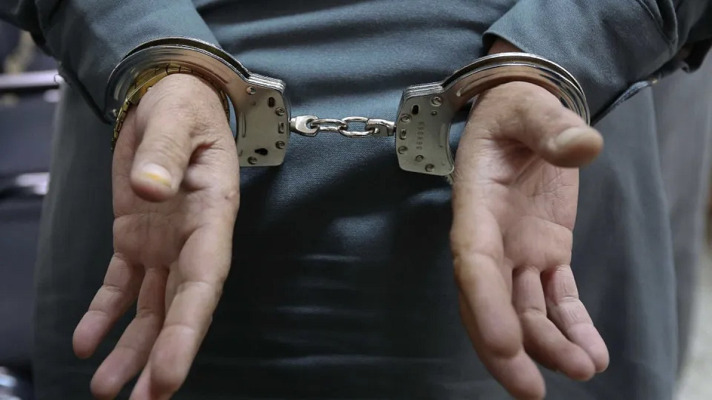 Businesswoman is arrested for torturing domestic worker: 'I gave this woman so much that my hand is swollen'