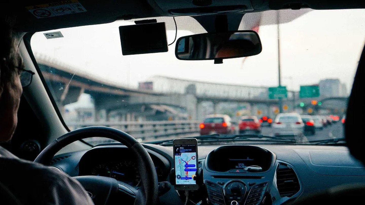 Câmara aprova MP que destina R$ 30 bi para motoristas de aplicativos comprarem carros