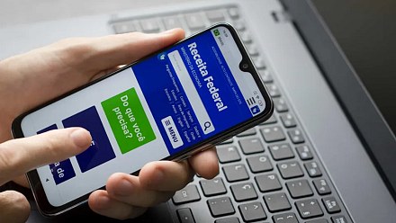 500 thousand are left out of an extra batch of Income Tax refunds