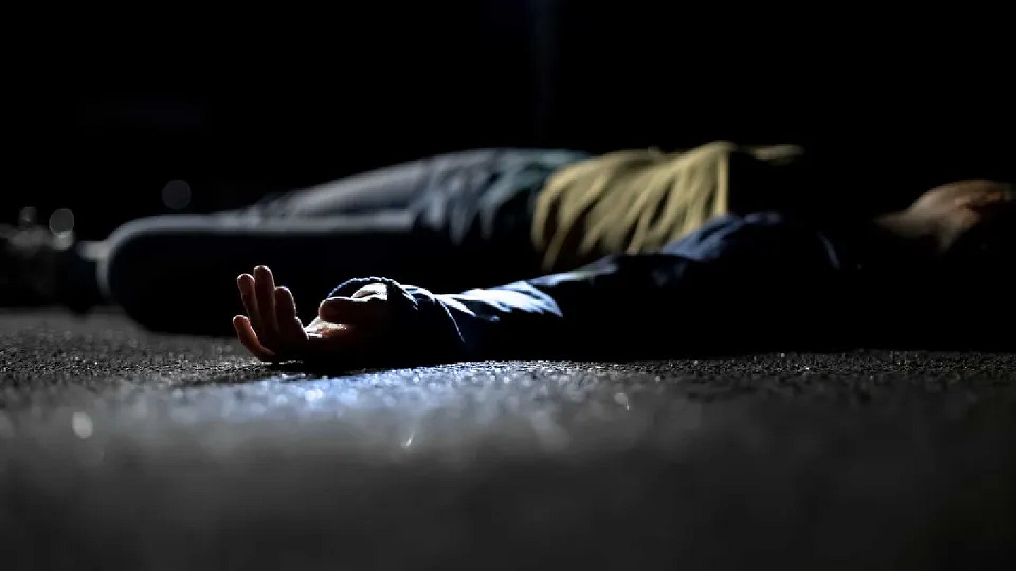 Woman is killed by her husband with 28 stab wounds in Paraná; suspect is arrested in bar