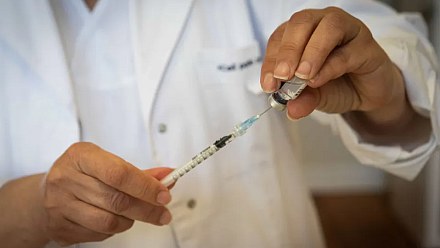 Covid-19 vaccines will be updated to keep up with new variants