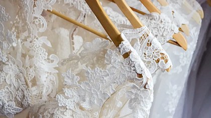 Loja de luxo de SP cancelou entrega de vestido de noiva 5 dias antes do casamento, diz médica