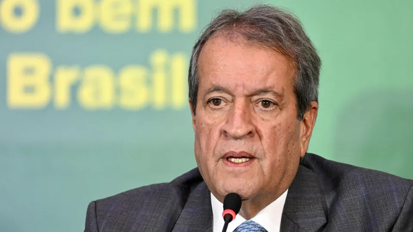 Dino afirma que Valdemar desviou R$ 119 milhões do orçamento secreto e pede bloqueio de bens