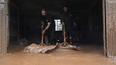 Heavy rain imposes emergency and leaves a trail of destruction in a city in RS