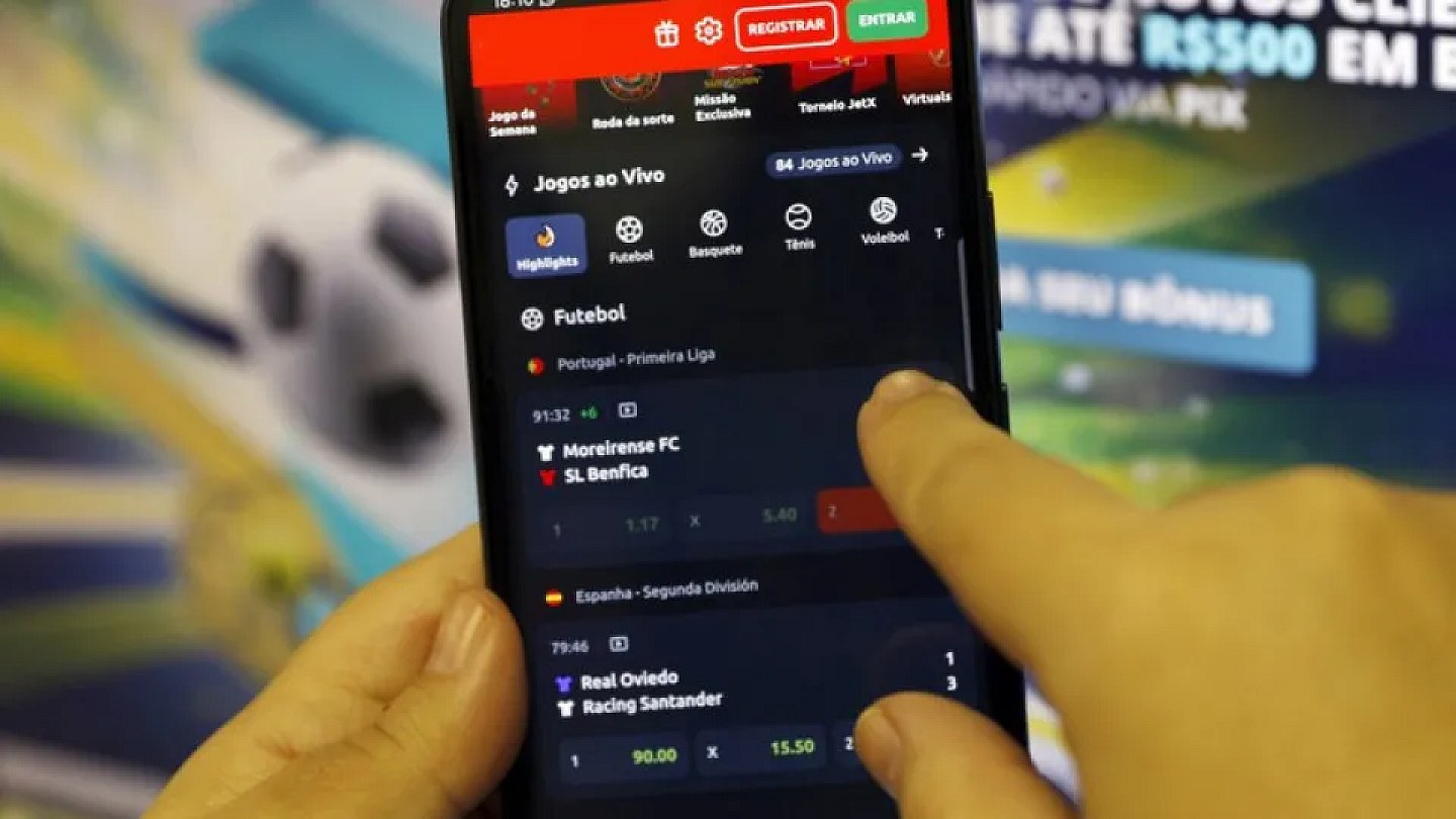Lula government notifies 37 fintechs for moving money from illegal bets