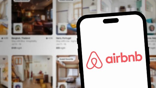 Airbnb begins removing 1,600 public housing listings in the city of SP