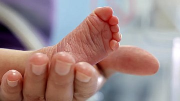 Padrasto é preso sob suspeita de agredir e matar bebê de 1 ano na zona norte de SP