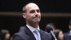 Eduardo asks Magnitsky to return after Moraes suspends Flávio's visits to Bolsonaro