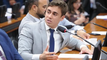 Nikolas pediu ajuda a Vorcaro, e banqueiro afirmou bancar voos dele, diz site