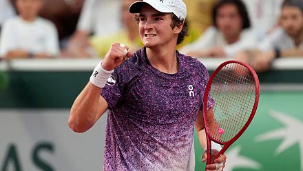 Fonseca tenta repetir estratégia, mas desiste pela 1ª vez de um Grand Slam