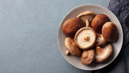 Five foods that should not be eaten raw