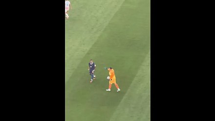 Paraguay goalkeeper was ignored by Mbappé and reaction goes viral; look