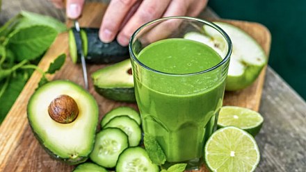 Cardiologist reveals the 5 healthy drinks he avoids drinking