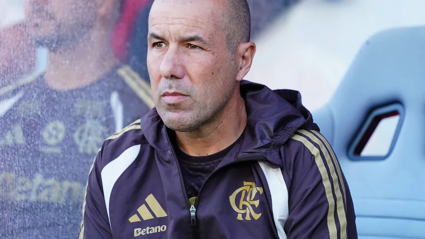 Jardim aponta problemas e sobe o tom sobre urgência de Flamengo no mercado