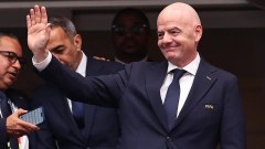 FIFA responde à ameaça da UEFA: "Ninguém está vendendo o futebol"