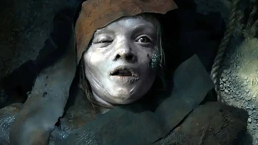 Warner enfrenta veto a pôsteres de terror de 'Maldição da Múmia' no metrô de Londres
