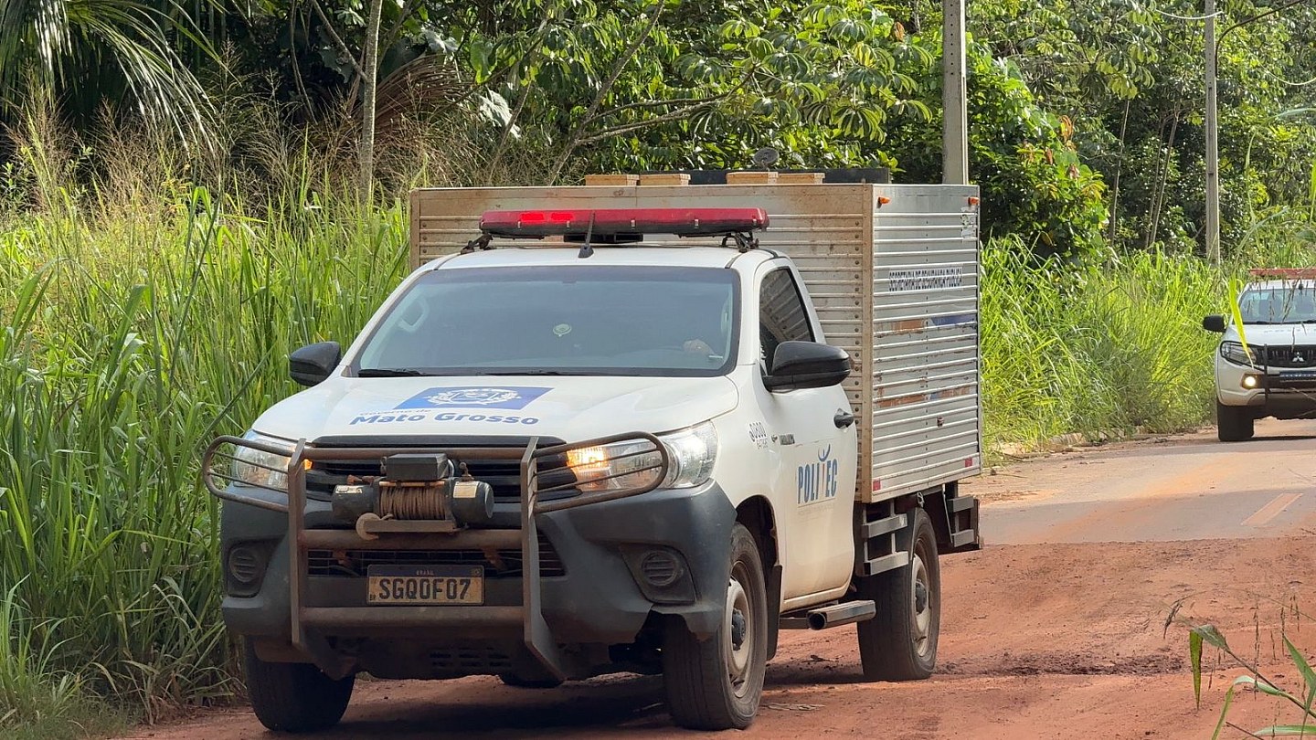 Worker dies after being run over by a water truck during paving work in Mato Grosso