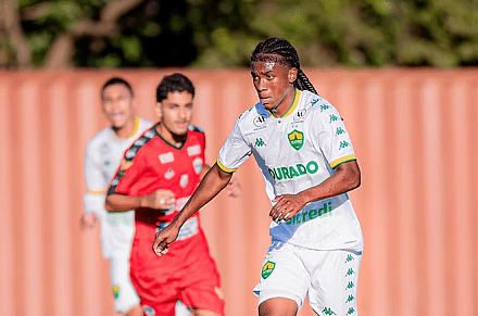 Cuiabá scores 12-0 in a U20 state game
