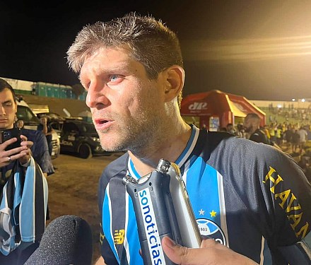 Kannemann agradece torcida após derrota para a Chapecoense em Sinop; Noriega critica gramado